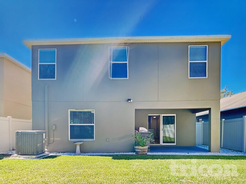 Building Photo - 15518 Telford Spring Dr