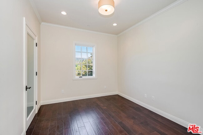 Building Photo - 17390 Tramonto Dr