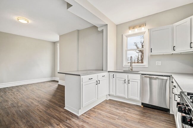 Building Photo - Newly Renovated 3 Bed, 2 Bath Single Family Home in Overbrook Area - Central AC, Off-Street Parki...