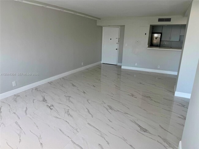 Building Photo - 1400 S Ocean Dr