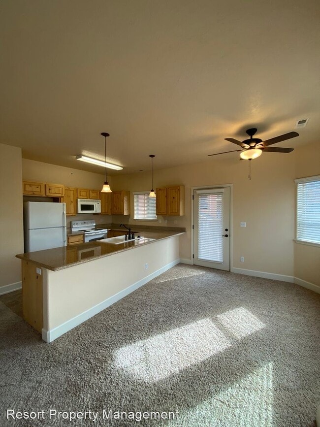 Building Photo - 2 br, 2 bath House - 6850 N Spurwing Loop 200