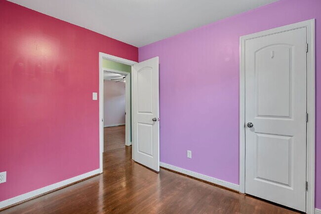 Building Photo - Charming Glen Allen Gem: 3-Bedroom Retreat...