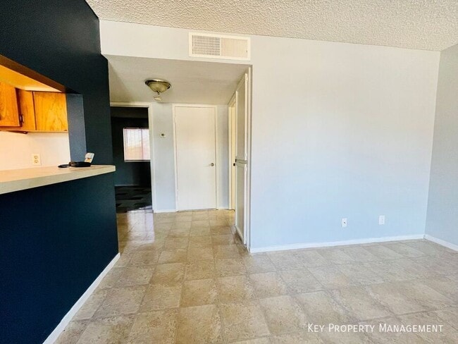 Building Photo - 3716 Snorkel Cir