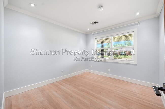 Building Photo - 2602 Tannehill Dr