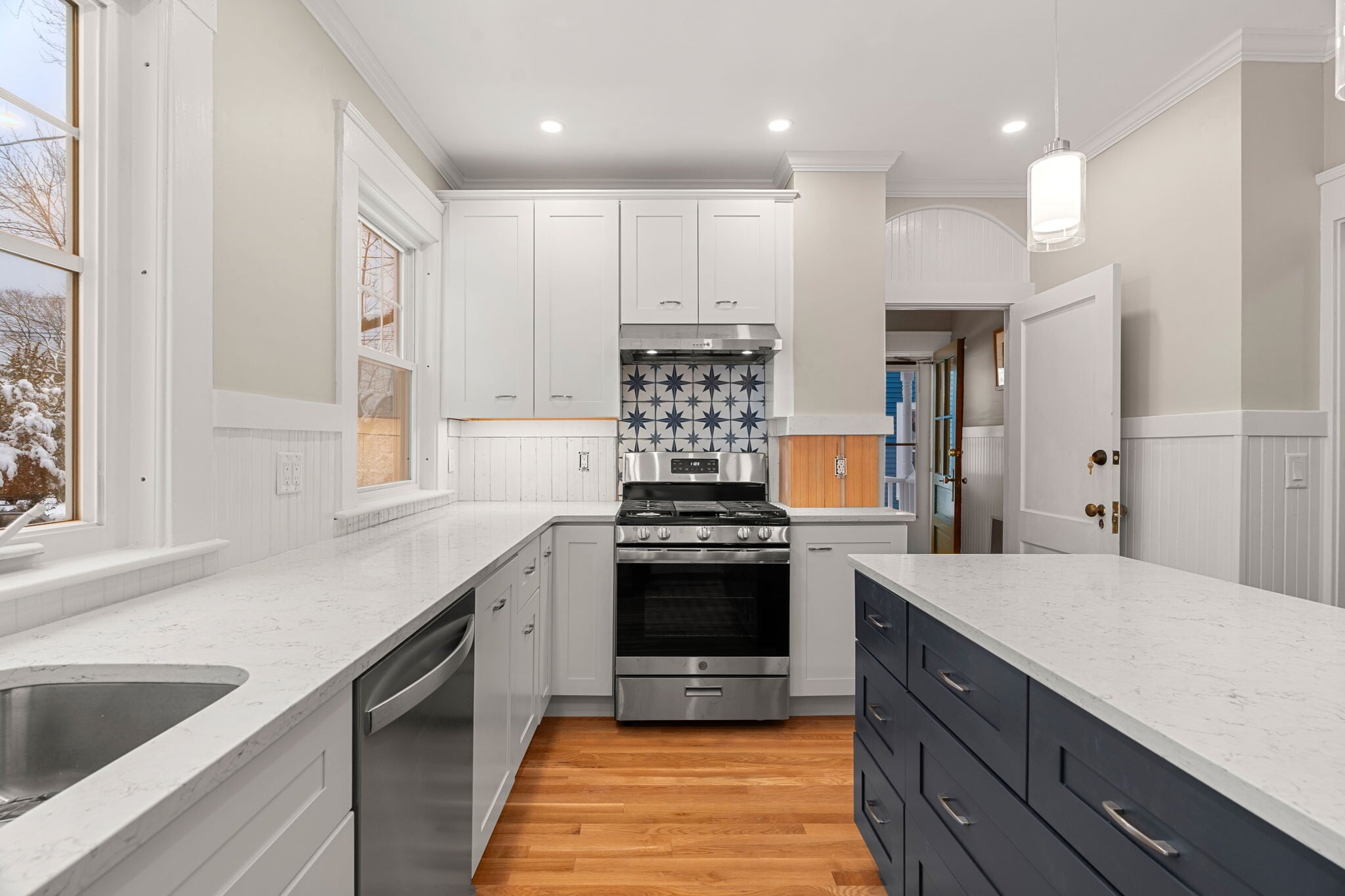 Building Photo - 200 Prospect St