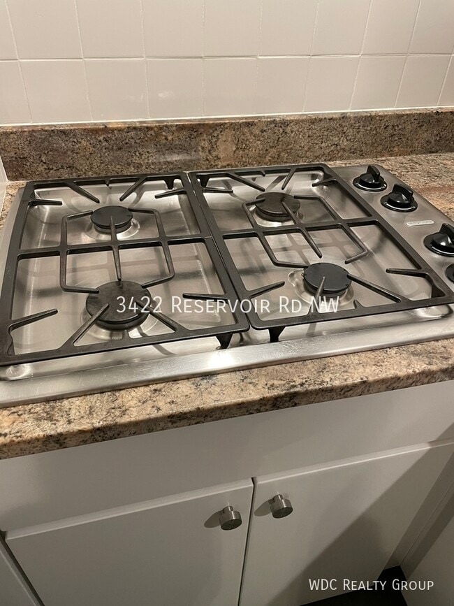 Building Photo - 3422 Reservoir Rd NW