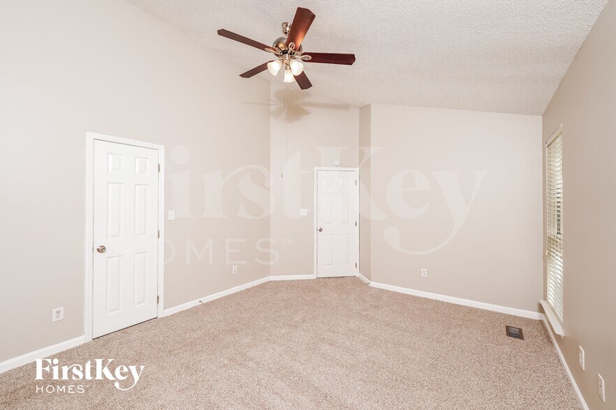 Building Photo - 6768 Crossbrook Ln