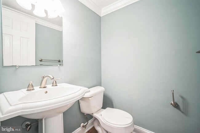 Building Photo - 3503 Coxcomb Mews