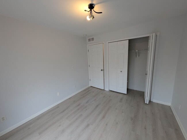 Building Photo - 56254 Troon N