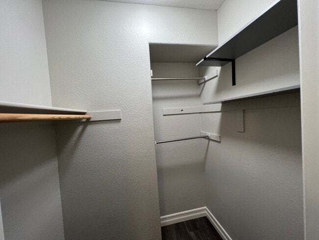 Building Photo - Upgraded Single Story First Floor Condo in Gated Community at Popular Madison Park Villas