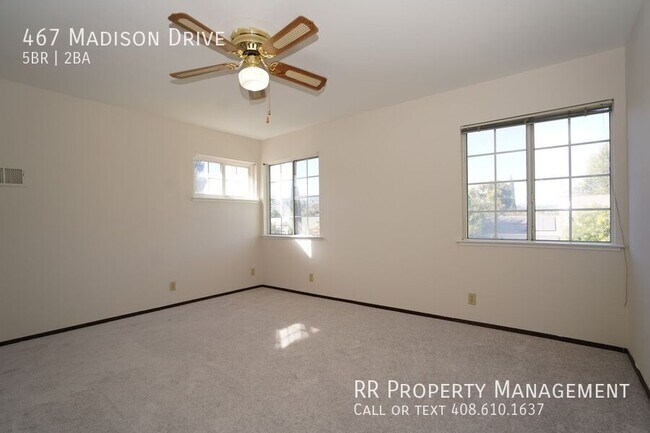Building Photo - Spacious Home in Beautiful Blossom Valley ...