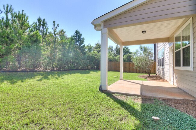 Building Photo - 983 Glenhaven Dr