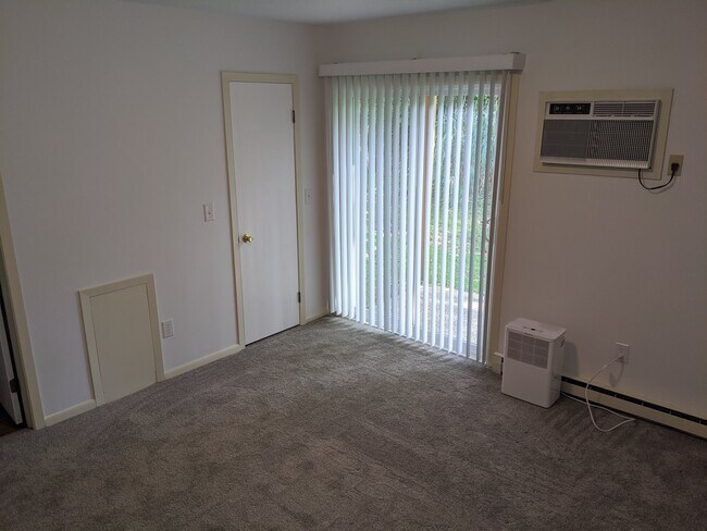 Bedroom - 3121 W 40th St