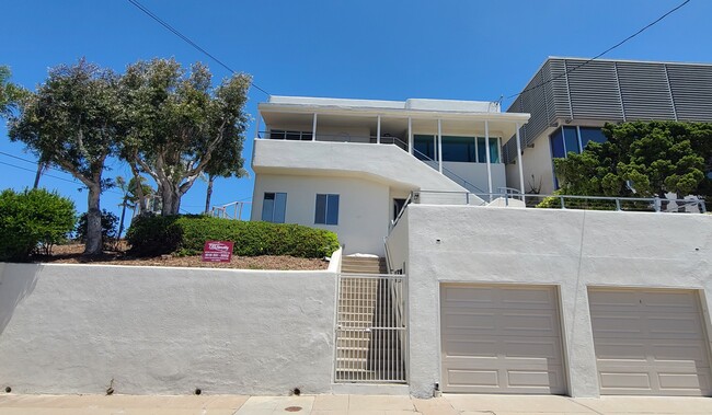 Primary Photo - 2186 W California St