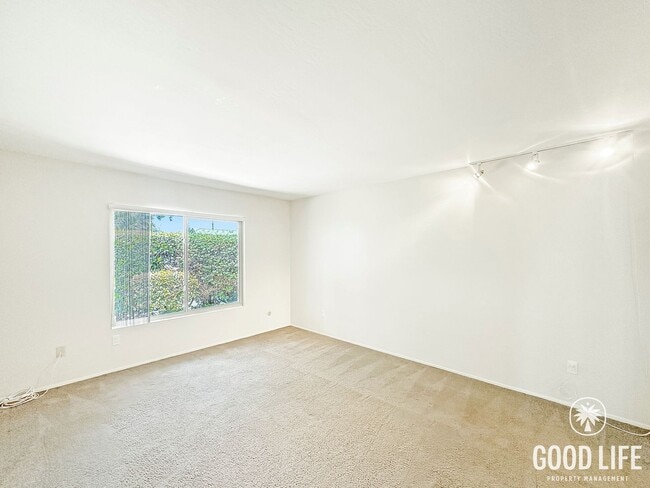 Building Photo - 2B/2BA in the Westwood Community of Rancho Bernardo featuring Air Conditioning and 2-car detached...