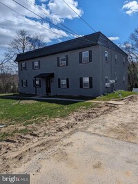 Building Photo - 1080 W Lincoln Hwy