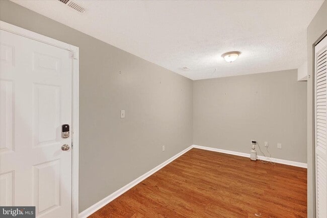 Building Photo - 304 Dark Star Way