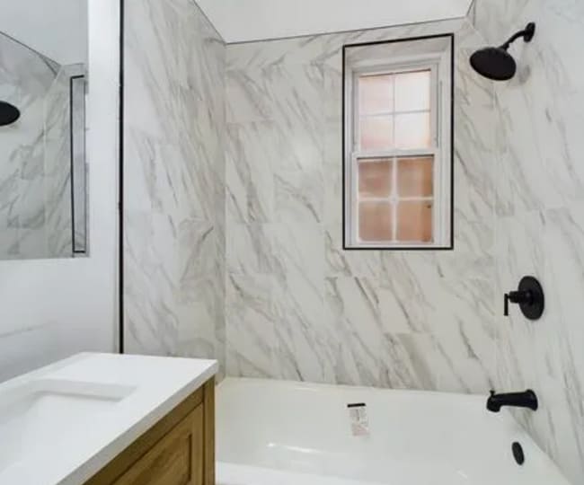 Building Photo - 1106 E 40th St