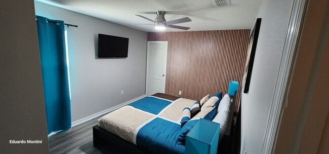 Building Photo - 5100 Adelaide Dr