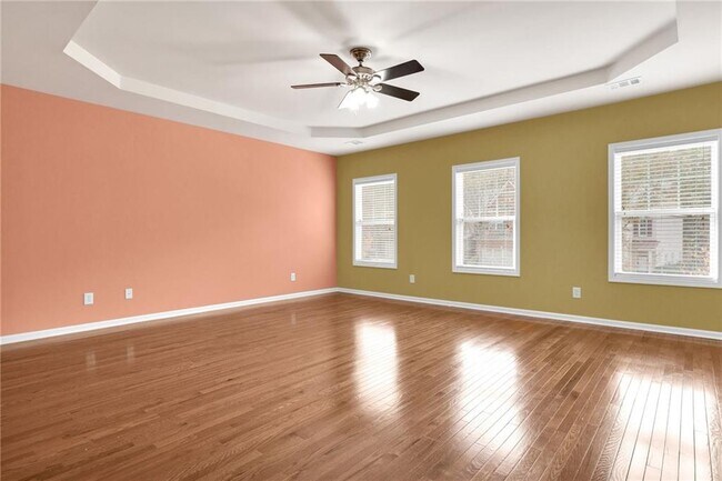 Building Photo - 5015 Hastings Terrace