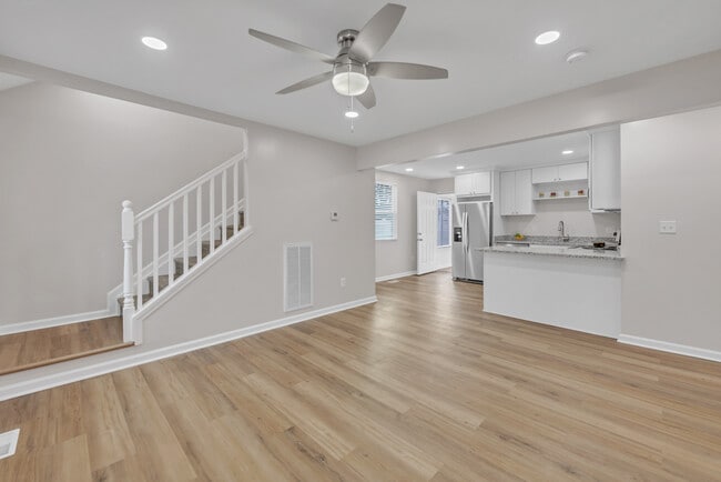 Open Floor Plan! - 8 E Preston St