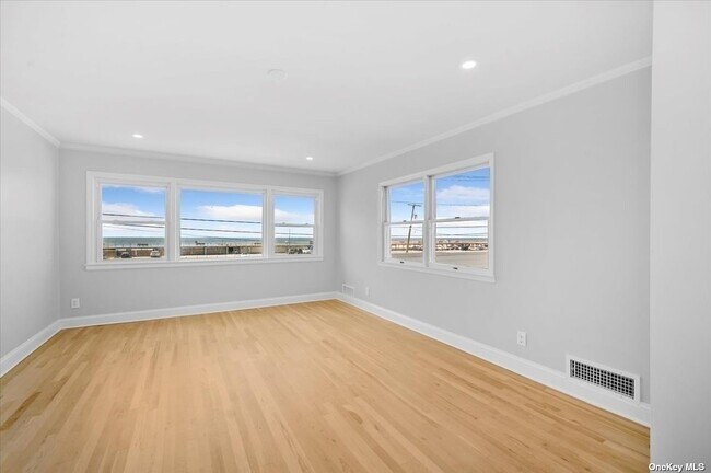 Building Photo - 2000 Ocean Blvd