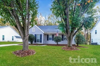 Building Photo - 11622 Calgary Dr