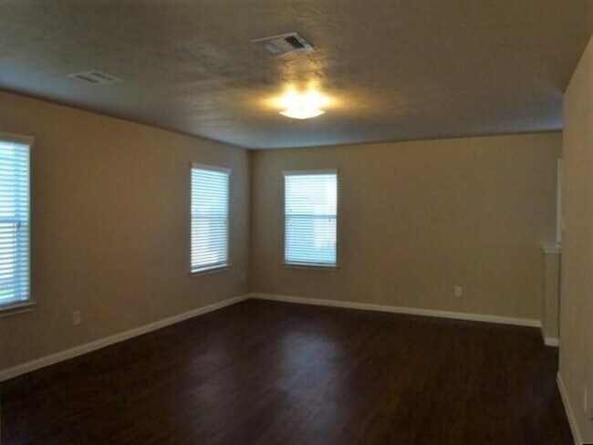 Building Photo - 5923 Stockholm Ct
