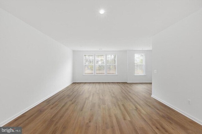 Building Photo - 2546 Neabsco Common Pl