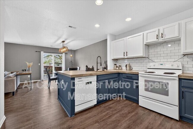 Building Photo - 9611 Elk Mountain Cir