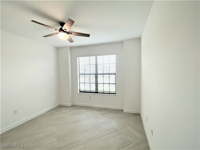 Building Photo - 11155 Canopy Loop