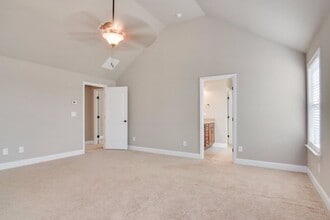 Building Photo - 260 Wentworth Pl