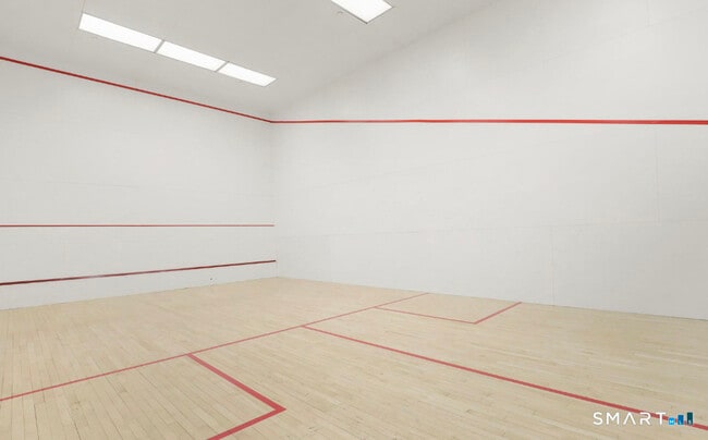 Building Photo - 51 Forest Ave