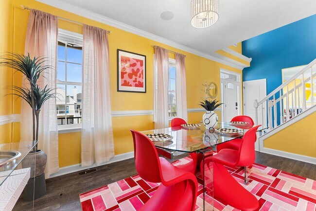 Building Photo - Grand View 115