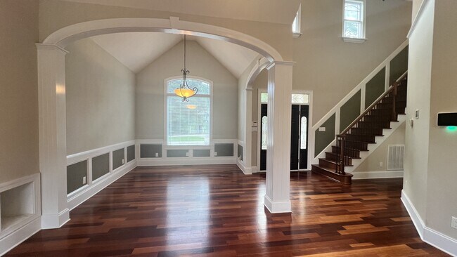 Building Photo - 267 Carolina Way