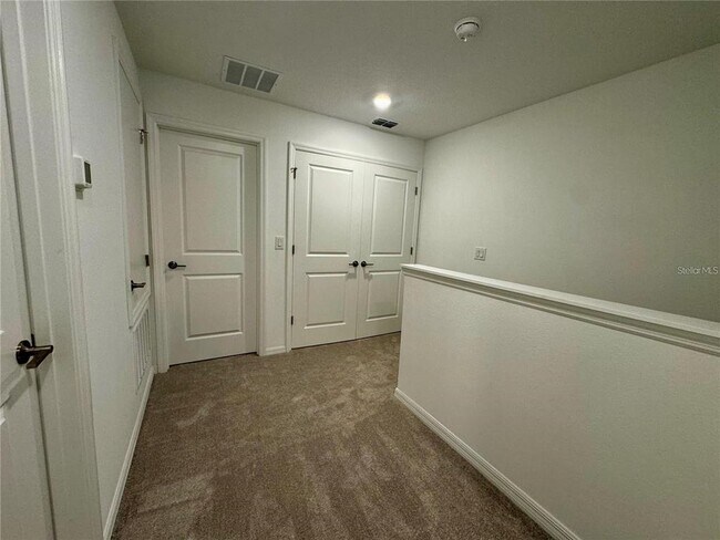Building Photo - 3037 Canary Ave