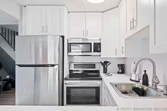 Building Photo - 2015 NW 37th Terrace