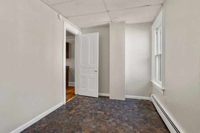 Building Photo - 1314 S 12th St