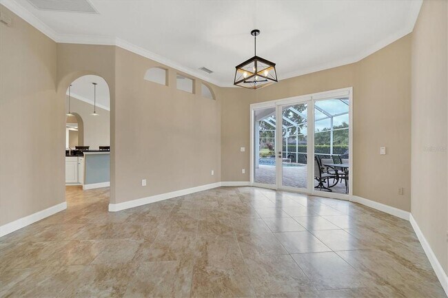 Building Photo - 11709 Clubhouse Dr