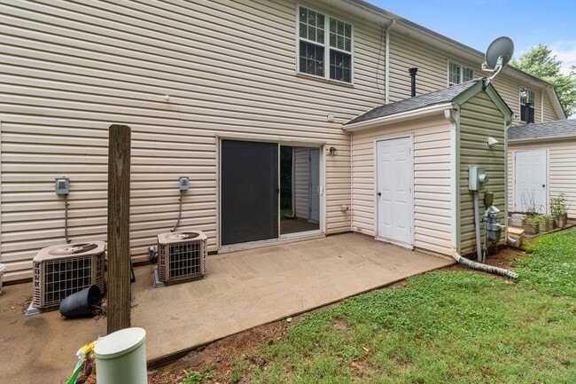 Building Photo - 7487 Pilot Cove Ct