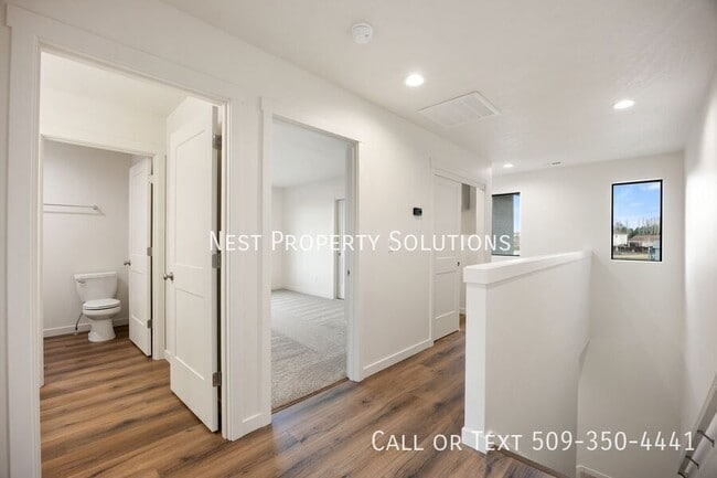 Building Photo - 601 S Dorsing St