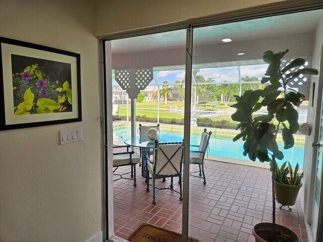 Building Photo - Annual Rental or 6+ month option - FURNISHED HEATED POOL HOME. Gorgeous 3 Bedroom, 3 Bath, 2 Car ...