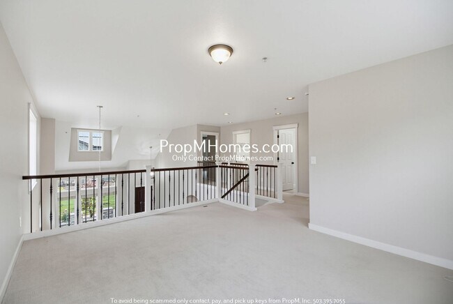 Building Photo - 11641 SW Grenoble St