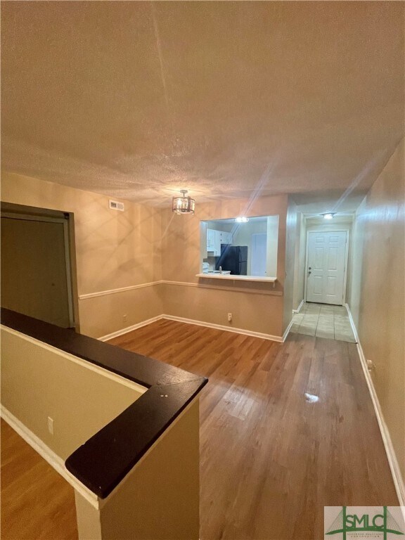 Building Photo - 104 Shoals Dr