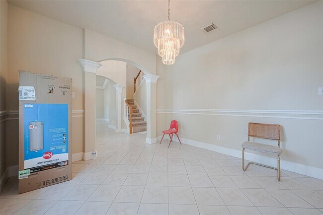 Building Photo - 14203 Torrey Village Dr