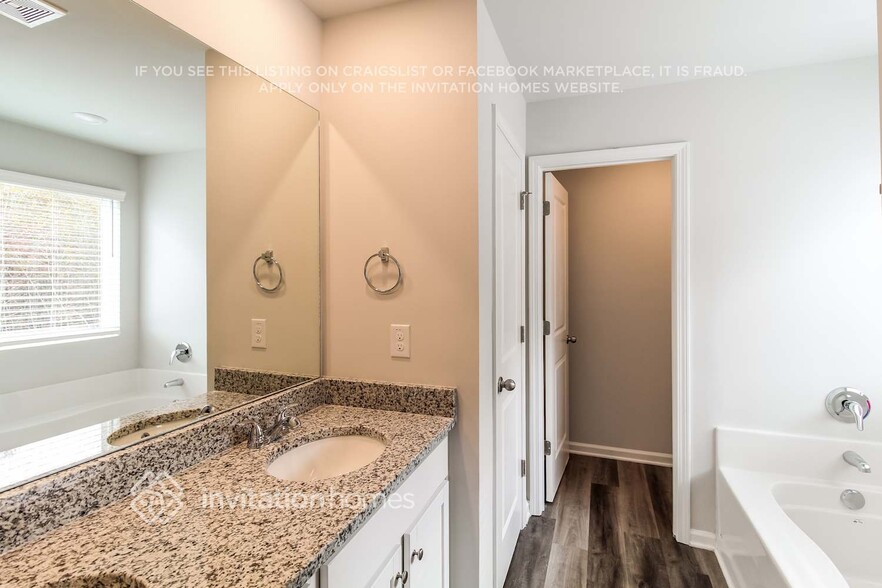 Building Photo - 744 Ashby Ct