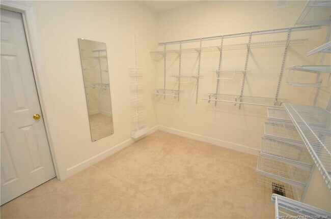 Building Photo - 6121 Chowning Ct