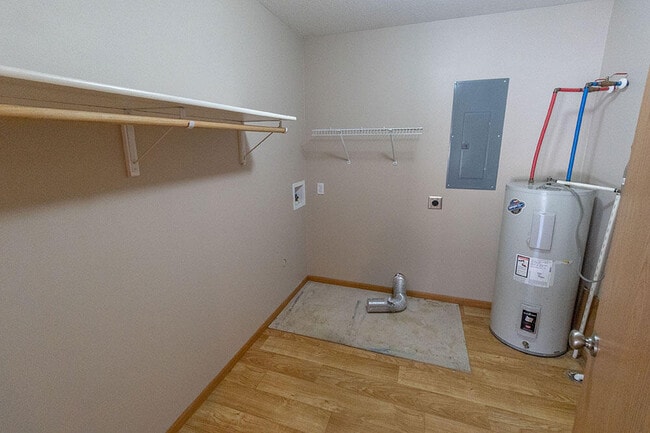 Building Photo - 1542 Florence Dr