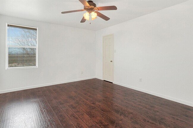 Building Photo - 10876 Rankin Dr