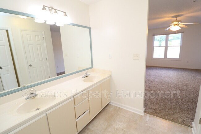 Building Photo - 510 Springfork Dr